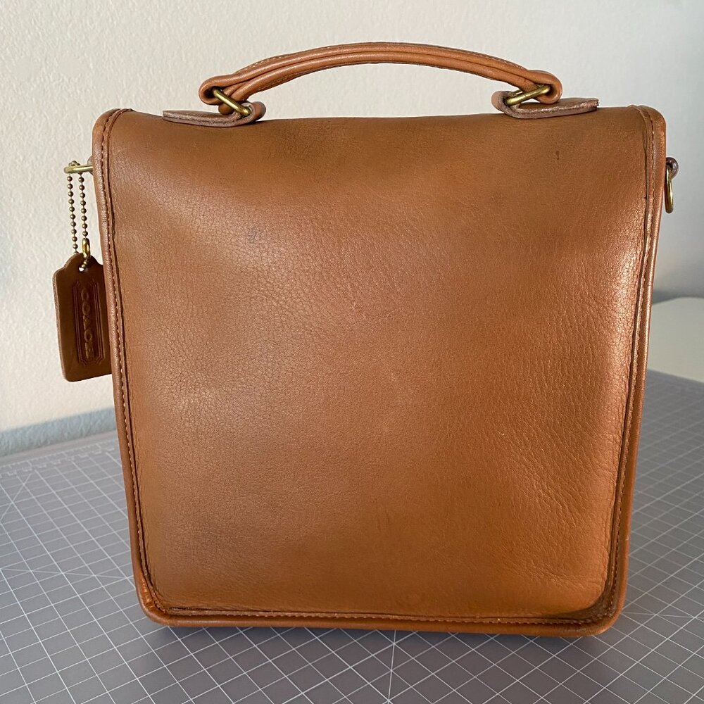 Coach Vintage 5130 Station Leather Crossbody Bag Purse Light Brown - Picture 4 of 16